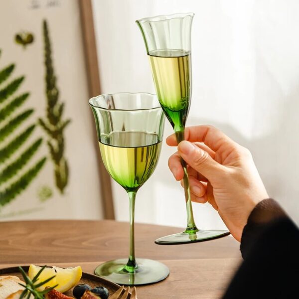 neomina Vintage Green Floral Wine Glasses – Set of 2 Elegant Crystal Tumblers - Image 2